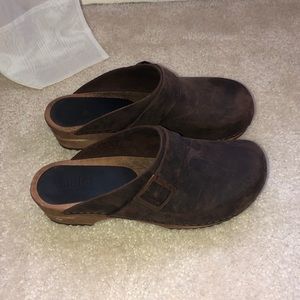 Sanita Swedish Leather Buckle Clogs